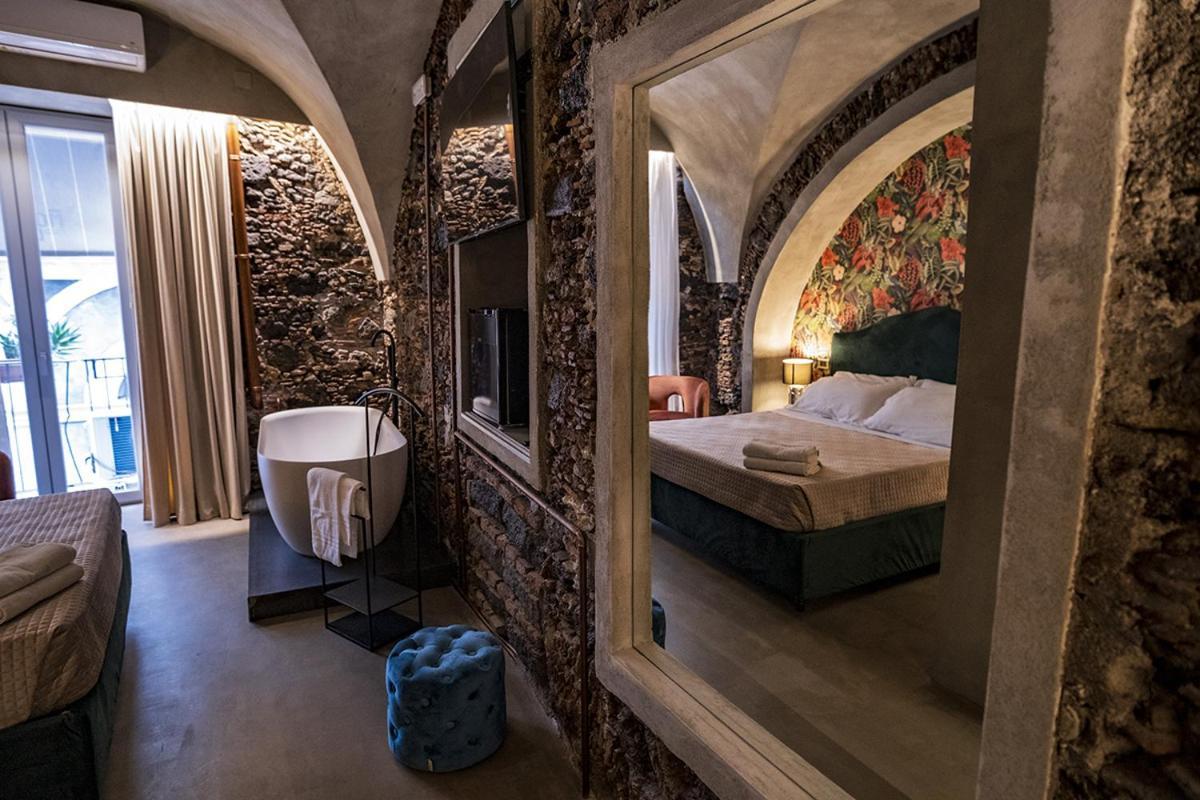 Charme Catania Central Suites Ngoại thất bức ảnh